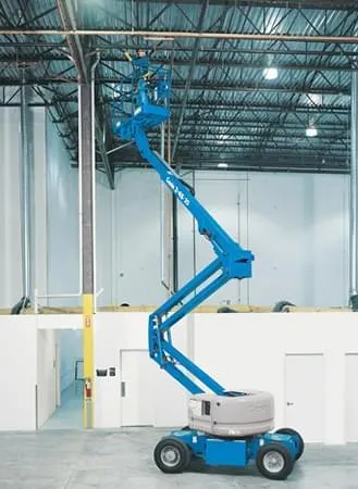 Plataforma aérea - Braço Articulado