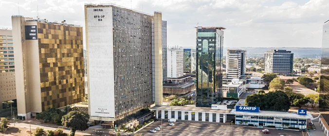 foto aérea do prédio do Incra, em Brasília