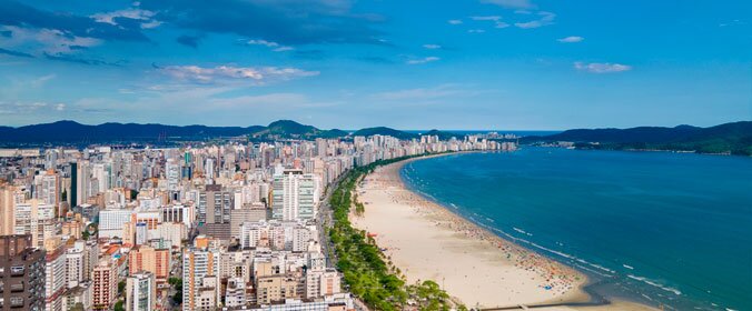 imagem aérea da praia de santos